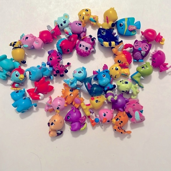 hatchanimal Other - Hatchimals CollEGGtibles Lot of 36 Assorted Figures Flocked Wings